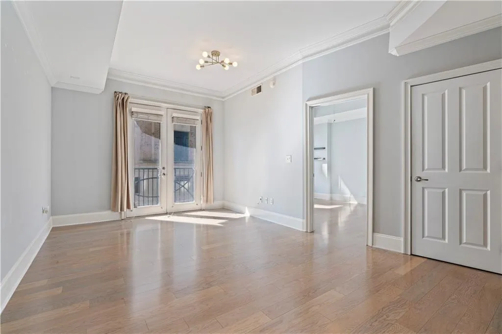 2255 Peachtree Road Ne Unit 426, Atlanta, Georgia 30309, 1 Bedroom Bedrooms, ,1 BathroomBathrooms,Residential,For Sale,2255 Peachtree Road Ne Unit 426,7528568