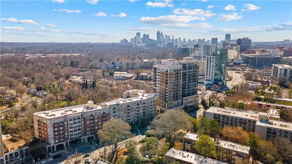 2255 Peachtree Road Ne Unit 426, Atlanta, Georgia 30309, 1 Bedroom Bedrooms, ,1 BathroomBathrooms,Residential,For Sale,2255 Peachtree Road Ne Unit 426,7528568