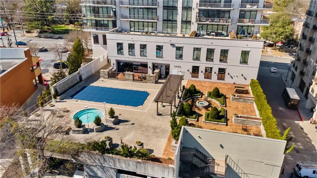 2255 Peachtree Road Ne Unit 426, Atlanta, Georgia 30309, 1 Bedroom Bedrooms, ,1 BathroomBathrooms,Residential,For Sale,2255 Peachtree Road Ne Unit 426,7528568