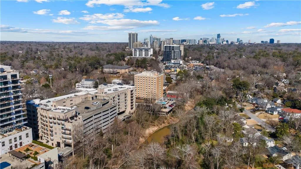 2255 Peachtree Road Ne Unit 426, Atlanta, Georgia 30309, 1 Bedroom Bedrooms, ,1 BathroomBathrooms,Residential,For Sale,2255 Peachtree Road Ne Unit 426,7528568