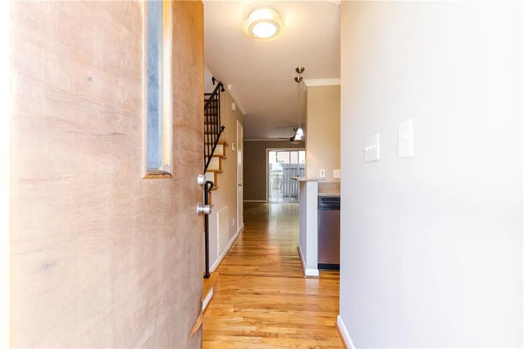 3501 Roswell Road Ne Unit 306, Atlanta, Georgia 30305, 2 Bedrooms Bedrooms, ,1 BathroomBathrooms,Residential,Sold,3501 Roswell Road Ne Unit 306,6028547