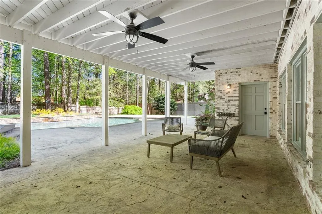 7815 Nesbit Ferry Road, Sandy Springs, Georgia 30350, 5 Bedrooms Bedrooms, ,6 BathroomsBathrooms,Residential,Sold,7815 Nesbit Ferry Road,7030670