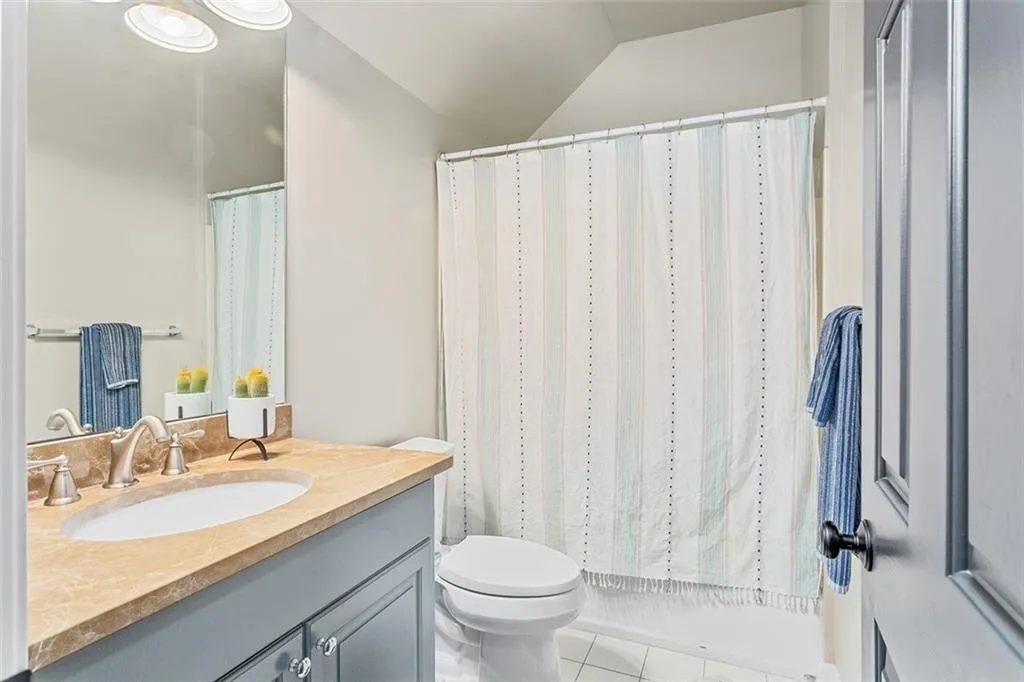 7815 Nesbit Ferry Road, Sandy Springs, Georgia 30350, 5 Bedrooms Bedrooms, ,6 BathroomsBathrooms,Residential,Sold,7815 Nesbit Ferry Road,7030670