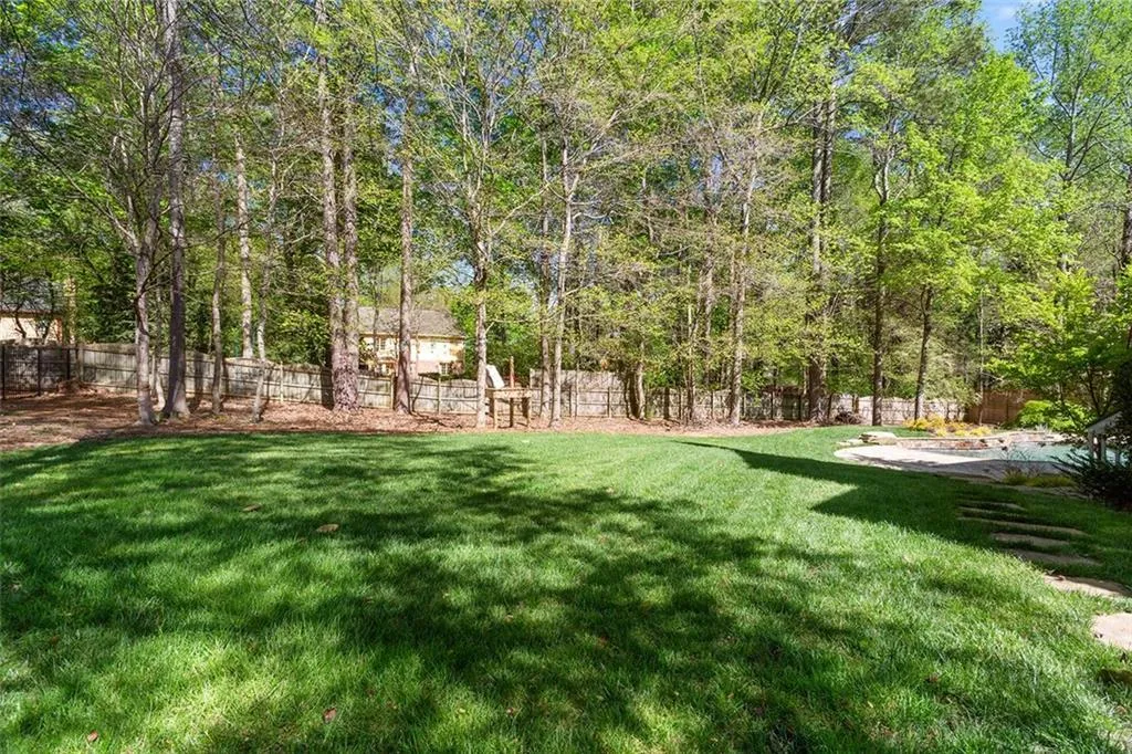 7815 Nesbit Ferry Road, Sandy Springs, Georgia 30350, 5 Bedrooms Bedrooms, ,6 BathroomsBathrooms,Residential,Sold,7815 Nesbit Ferry Road,7030670