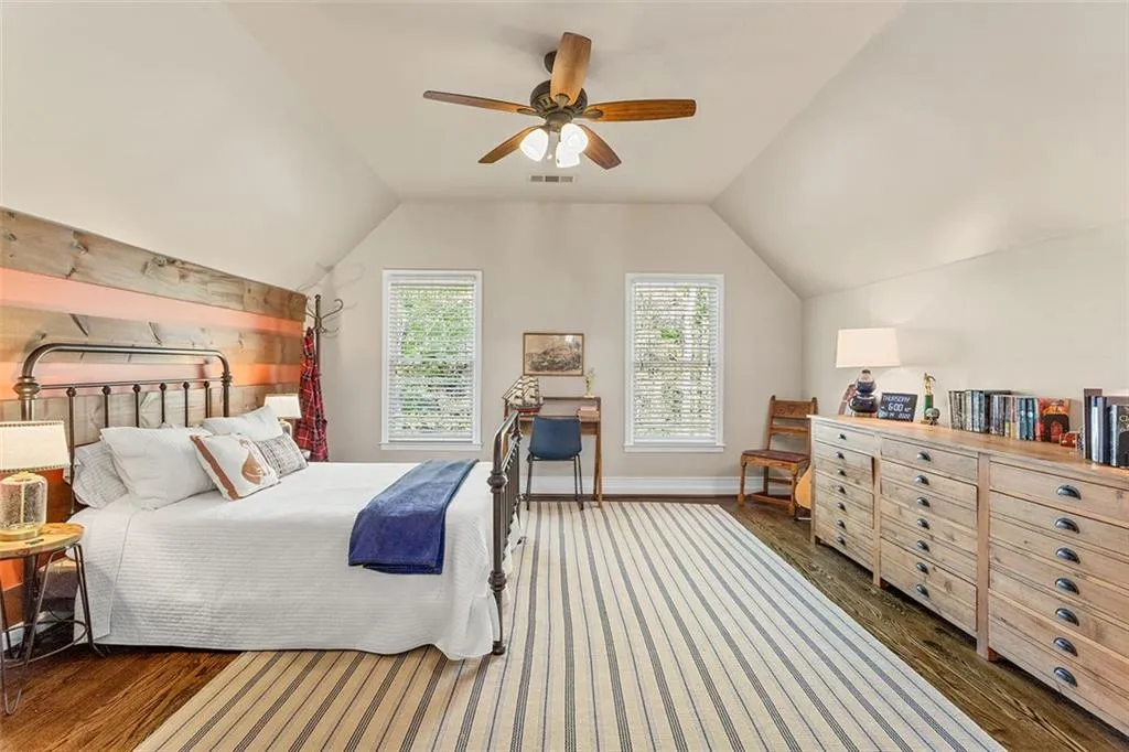 7815 Nesbit Ferry Road, Sandy Springs, Georgia 30350, 5 Bedrooms Bedrooms, ,6 BathroomsBathrooms,Residential,Sold,7815 Nesbit Ferry Road,7030670