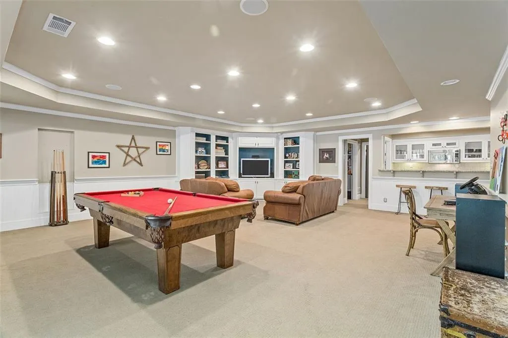 7815 Nesbit Ferry Road, Sandy Springs, Georgia 30350, 5 Bedrooms Bedrooms, ,6 BathroomsBathrooms,Residential,Sold,7815 Nesbit Ferry Road,7030670