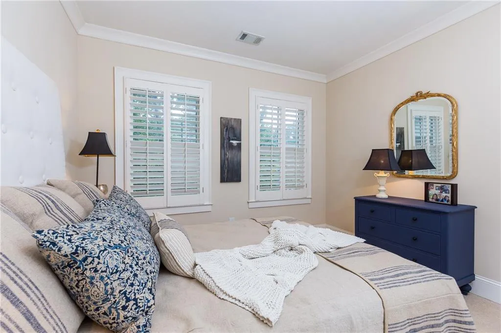 1105 Charles Towne Square, Atlanta, Georgia 30328, 4 Bedrooms Bedrooms, ,3 BathroomsBathrooms,Residential,Sold,1105 Charles Towne Square,6083327