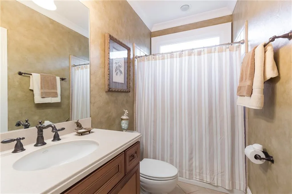 1105 Charles Towne Square, Atlanta, Georgia 30328, 4 Bedrooms Bedrooms, ,3 BathroomsBathrooms,Residential,Sold,1105 Charles Towne Square,6083327