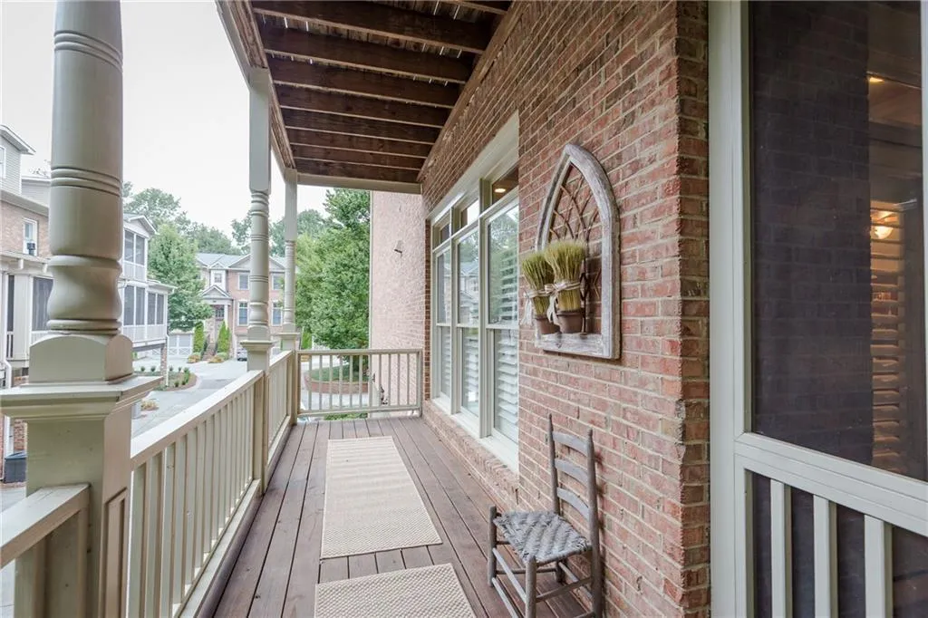1105 Charles Towne Square, Atlanta, Georgia 30328, 4 Bedrooms Bedrooms, ,3 BathroomsBathrooms,Residential,Sold,1105 Charles Towne Square,6083327