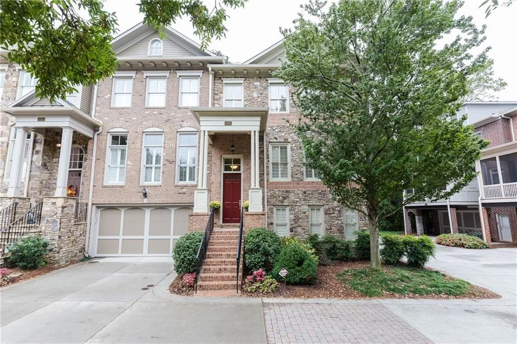 1105 Charles Towne Square, Atlanta, Georgia 30328, 4 Bedrooms Bedrooms, ,3 BathroomsBathrooms,Residential,Sold,1105 Charles Towne Square,6083327