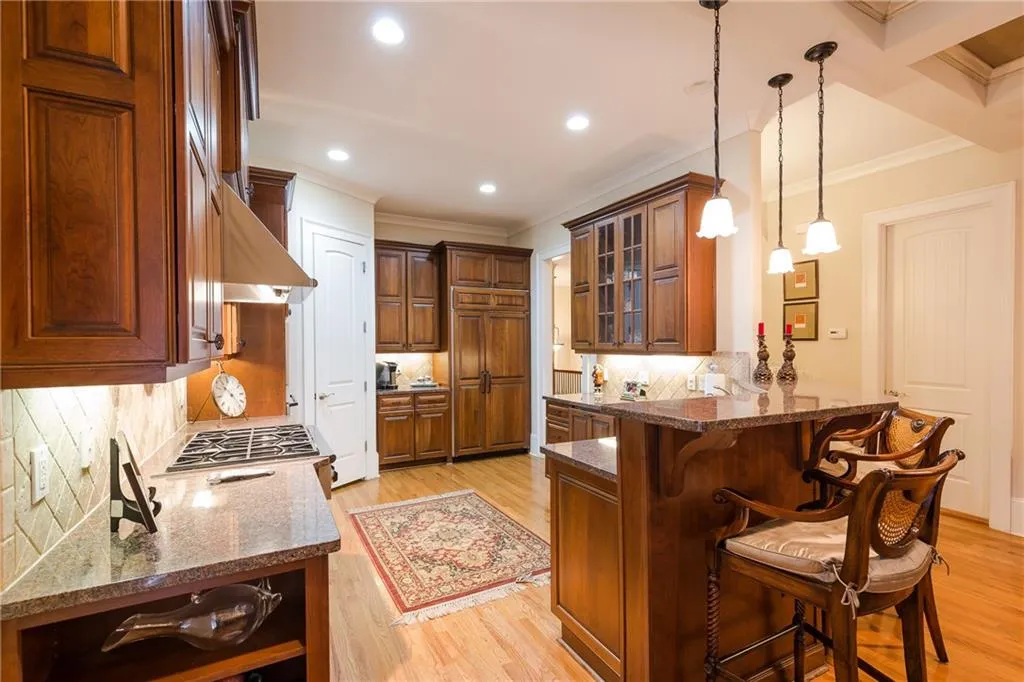 1105 Charles Towne Square, Atlanta, Georgia 30328, 4 Bedrooms Bedrooms, ,3 BathroomsBathrooms,Residential,Sold,1105 Charles Towne Square,6083327