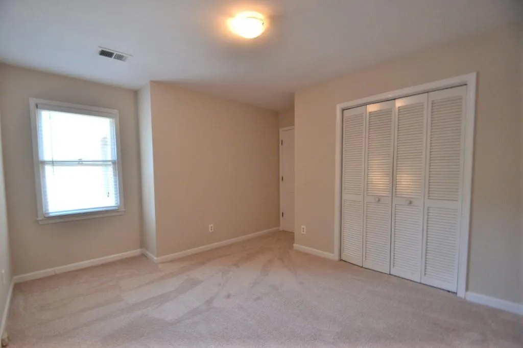 8950 Carroll Manor Drive, Dunwoody, Georgia 30350, 3 Bedrooms Bedrooms, ,2 BathroomsBathrooms,Residential,Sold,8950 Carroll Manor Drive,5741352