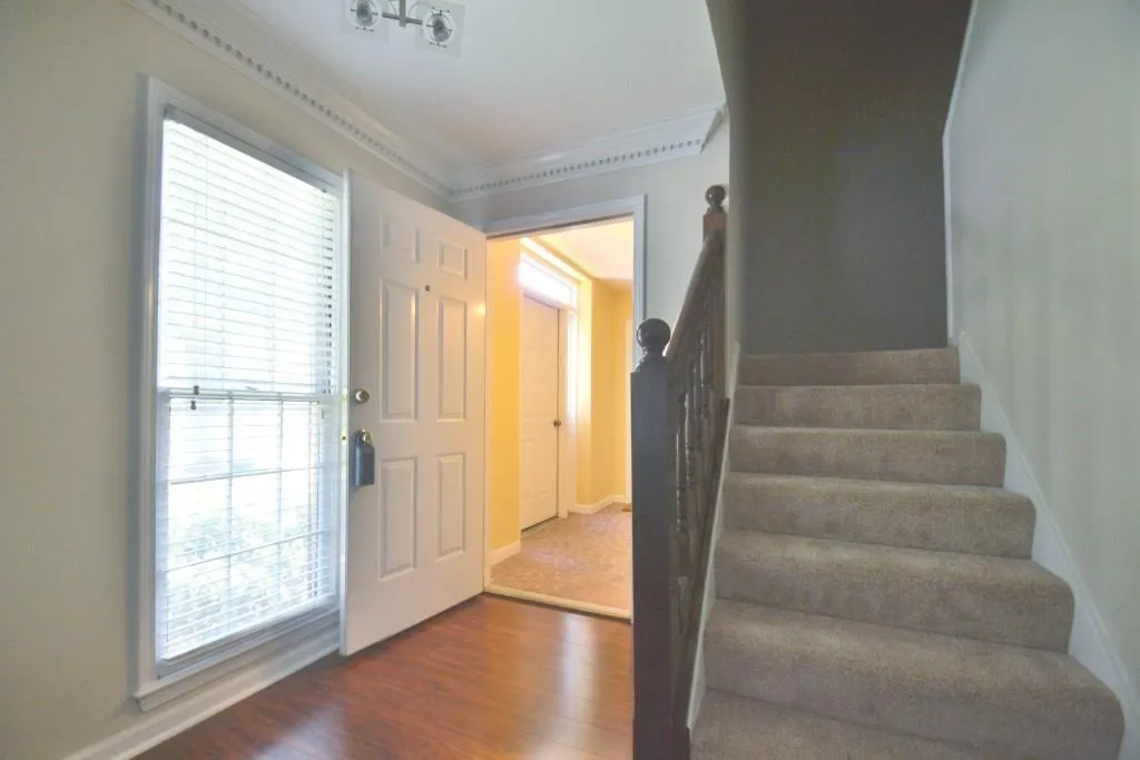 8950 Carroll Manor Drive, Dunwoody, Georgia 30350, 3 Bedrooms Bedrooms, ,2 BathroomsBathrooms,Residential,Sold,8950 Carroll Manor Drive,5741352