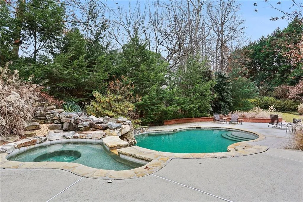 1605 Powers Ridge Place, Atlanta, Georgia 30327, 6 Bedrooms Bedrooms, ,6 BathroomsBathrooms,Residential,Sold,1605 Powers Ridge Place,6655445