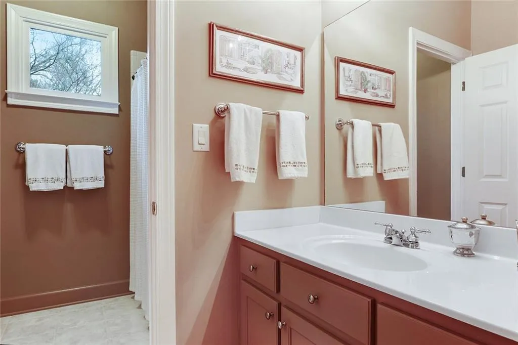 1605 Powers Ridge Place, Atlanta, Georgia 30327, 6 Bedrooms Bedrooms, ,6 BathroomsBathrooms,Residential,Sold,1605 Powers Ridge Place,6655445