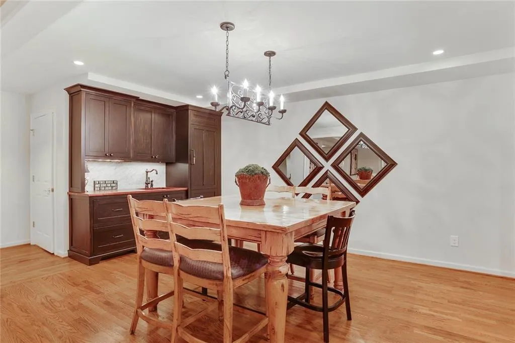 1605 Powers Ridge Place, Atlanta, Georgia 30327, 6 Bedrooms Bedrooms, ,6 BathroomsBathrooms,Residential,Sold,1605 Powers Ridge Place,6655445