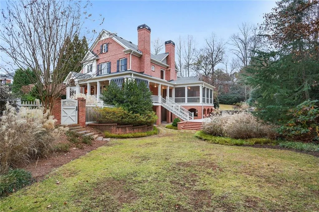 1605 Powers Ridge Place, Atlanta, Georgia 30327, 6 Bedrooms Bedrooms, ,6 BathroomsBathrooms,Residential,Sold,1605 Powers Ridge Place,6655445