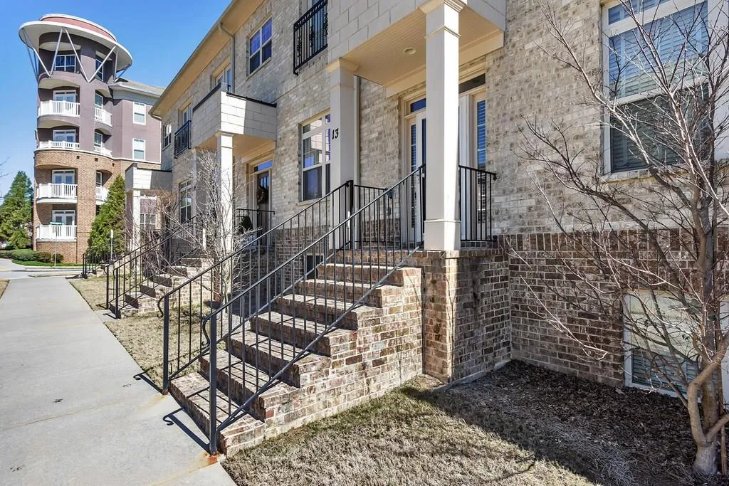 745 Fountainhead Lane Ne Unit 13, Atlanta, Georgia 30324, 4 Bedrooms Bedrooms, ,3 BathroomsBathrooms,Residential,Sold,745 Fountainhead Lane Ne Unit 13,5957440