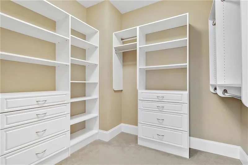 231 Alderwood Point, Atlanta, Georgia 30328, 3 Bedrooms Bedrooms, ,3 BathroomsBathrooms,Residential,Sold,231 Alderwood Point,6526451