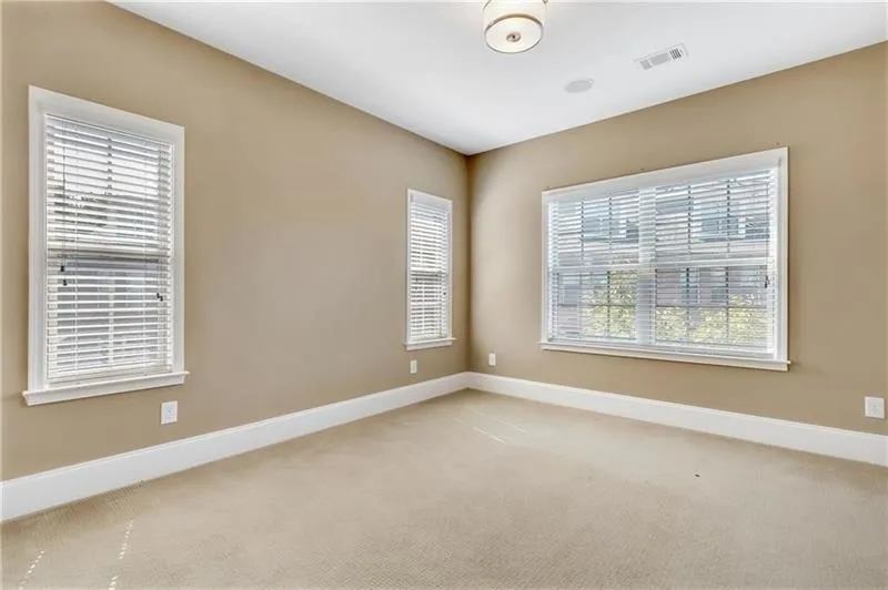 231 Alderwood Point, Atlanta, Georgia 30328, 3 Bedrooms Bedrooms, ,3 BathroomsBathrooms,Residential,Sold,231 Alderwood Point,6526451