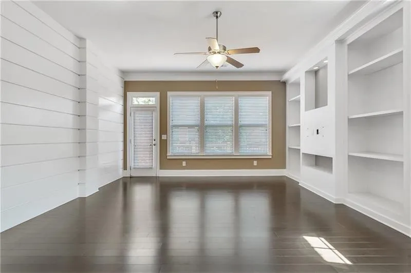 231 Alderwood Point, Atlanta, Georgia 30328, 3 Bedrooms Bedrooms, ,3 BathroomsBathrooms,Residential,Sold,231 Alderwood Point,6526451