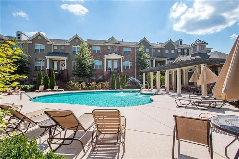 231 Alderwood Point, Atlanta, Georgia 30328, 3 Bedrooms Bedrooms, ,3 BathroomsBathrooms,Residential,Sold,231 Alderwood Point,6526451