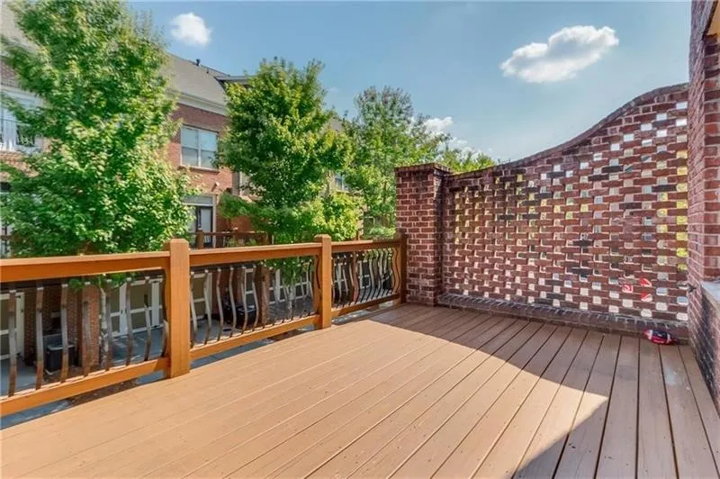 231 Alderwood Point, Atlanta, Georgia 30328, 3 Bedrooms Bedrooms, ,3 BathroomsBathrooms,Residential,Sold,231 Alderwood Point,6526451