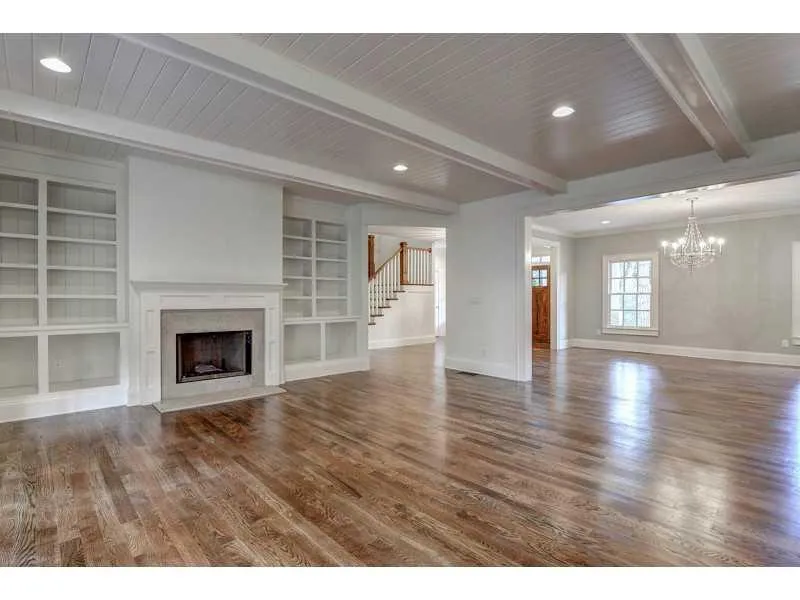 701 Longleaf Drive Ne, Atlanta, Georgia 30342, 5 Bedrooms Bedrooms, ,5 BathroomsBathrooms,Residential,Sold,701 Longleaf Drive Ne,5368326