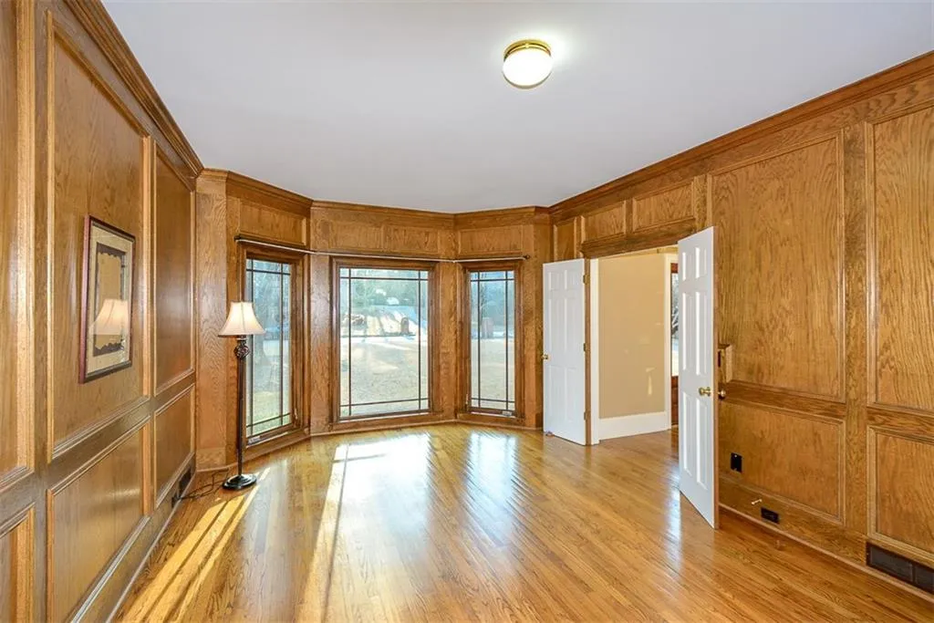 100 Spalding Creek Court, Sandy Springs, Georgia 30350, 4 Bedrooms Bedrooms, ,3 BathroomsBathrooms,Residential,Sold,100 Spalding Creek Court,6119544