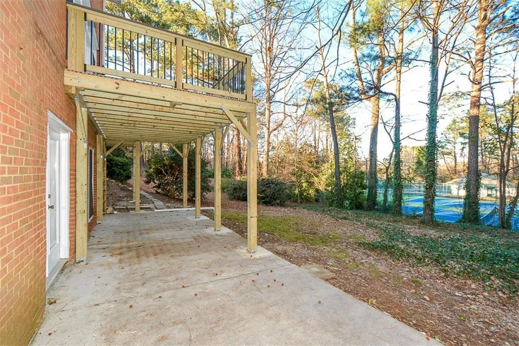 100 Spalding Creek Court, Sandy Springs, Georgia 30350, 4 Bedrooms Bedrooms, ,3 BathroomsBathrooms,Residential,Sold,100 Spalding Creek Court,6119544