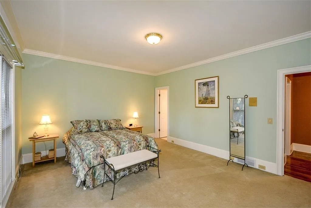 100 Spalding Creek Court, Sandy Springs, Georgia 30350, 4 Bedrooms Bedrooms, ,3 BathroomsBathrooms,Residential,Sold,100 Spalding Creek Court,6119544