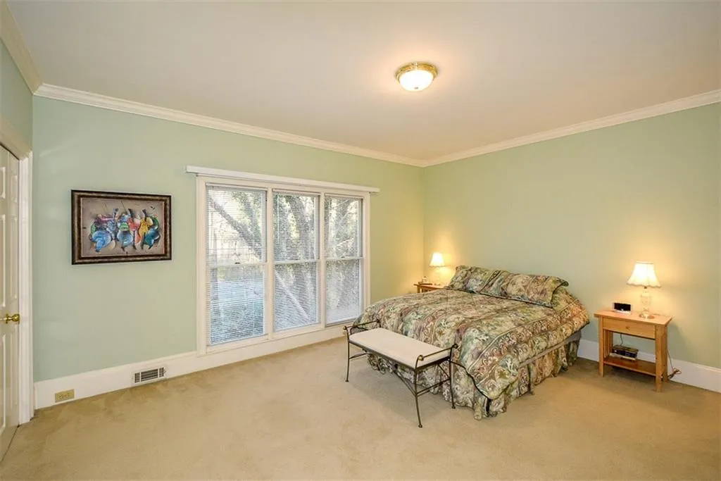 100 Spalding Creek Court, Sandy Springs, Georgia 30350, 4 Bedrooms Bedrooms, ,3 BathroomsBathrooms,Residential,Sold,100 Spalding Creek Court,6119544