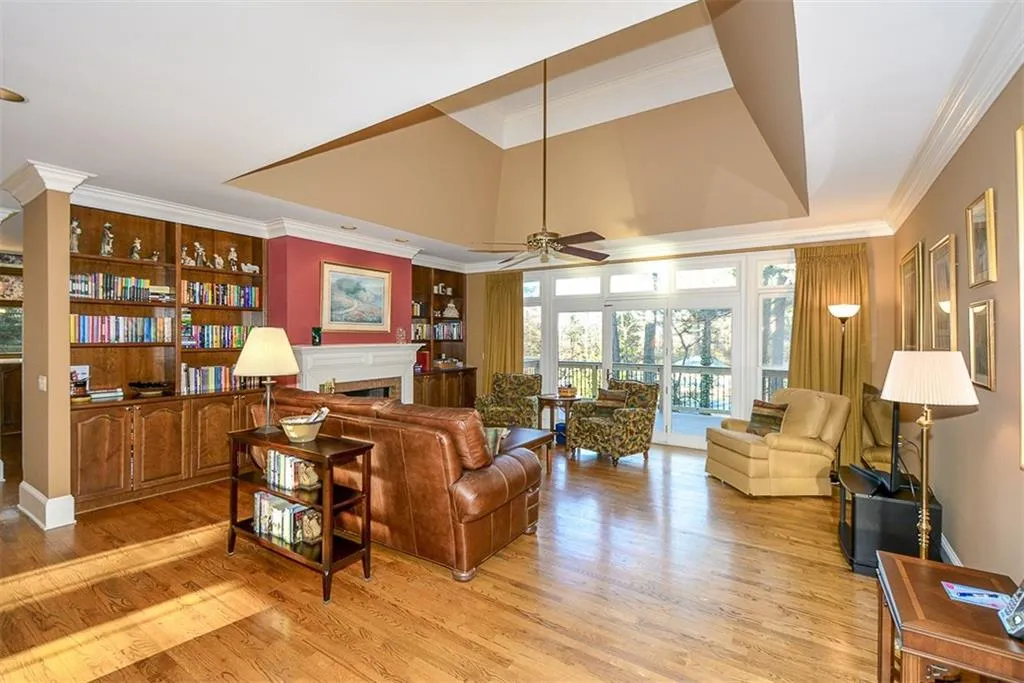 100 Spalding Creek Court, Sandy Springs, Georgia 30350, 4 Bedrooms Bedrooms, ,3 BathroomsBathrooms,Residential,Sold,100 Spalding Creek Court,6119544