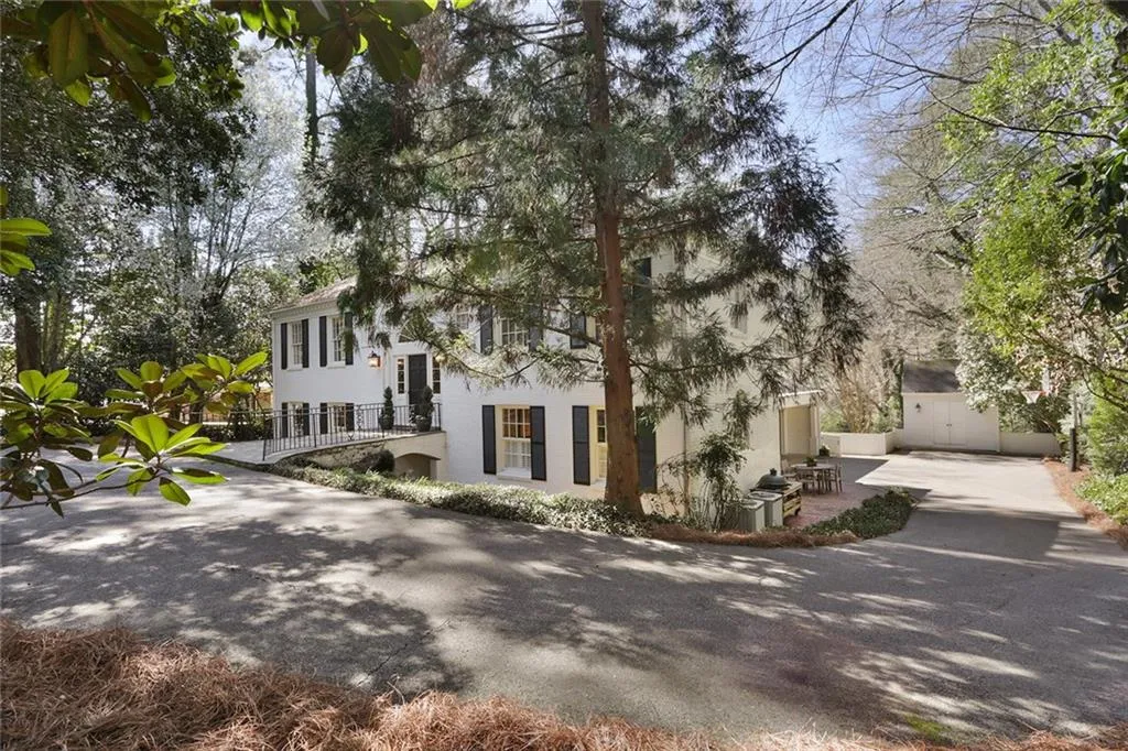 2782 Normandy Drive Nw, Atlanta, Georgia 30305, 4 Bedrooms Bedrooms, ,3 BathroomsBathrooms,Residential,Sold,2782 Normandy Drive Nw,5972096