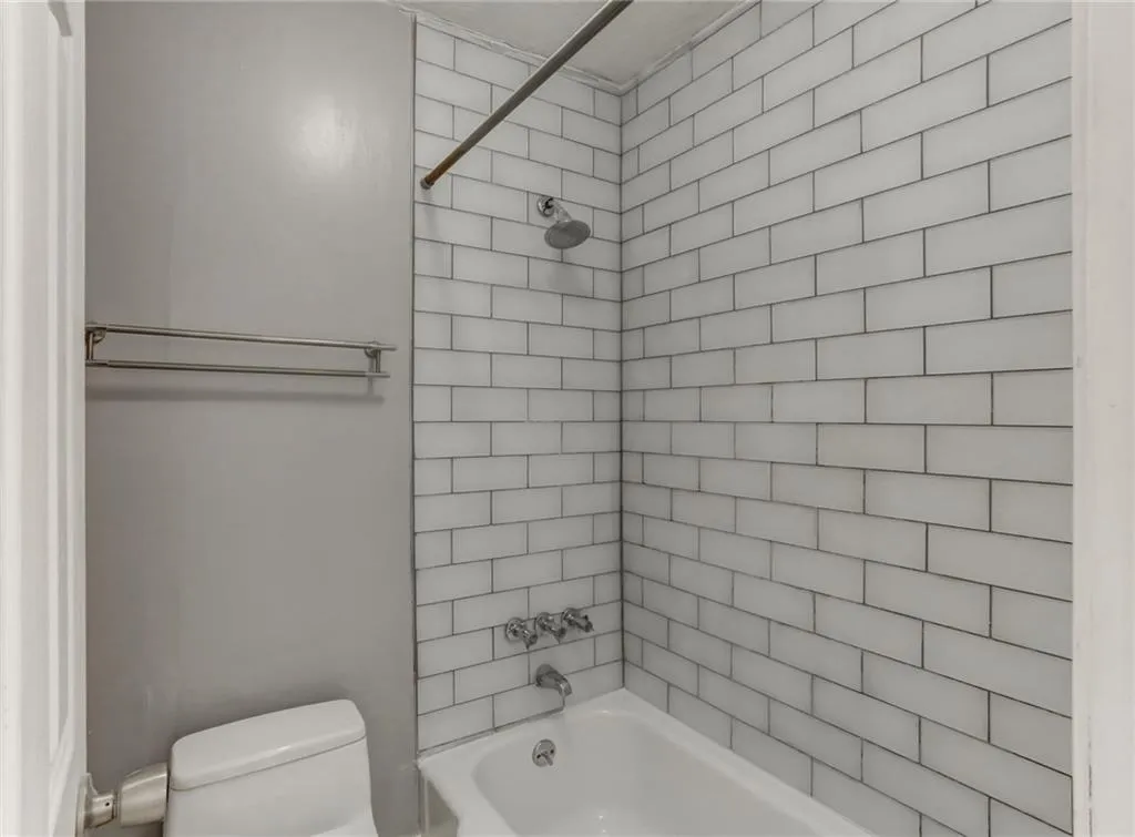 6980 Roswell Road Unit J7, Atlanta, Georgia 30328, 2 Bedrooms Bedrooms, ,1 BathroomBathrooms,Residential,Sold,6980 Roswell Road Unit J7,6839293