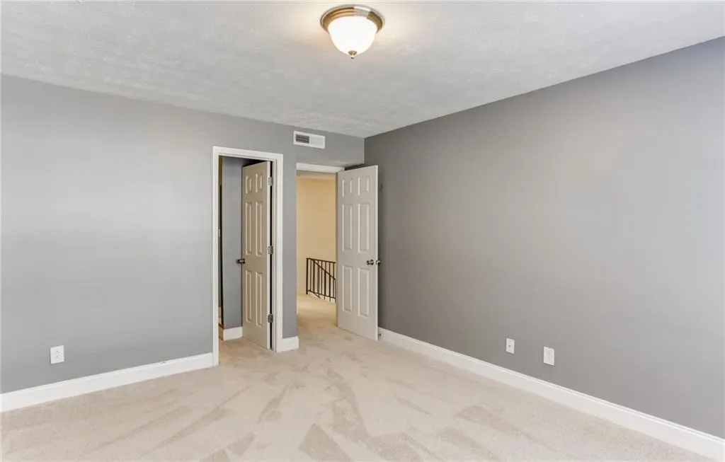 6980 Roswell Road Unit J7, Atlanta, Georgia 30328, 2 Bedrooms Bedrooms, ,1 BathroomBathrooms,Residential,Sold,6980 Roswell Road Unit J7,6839293