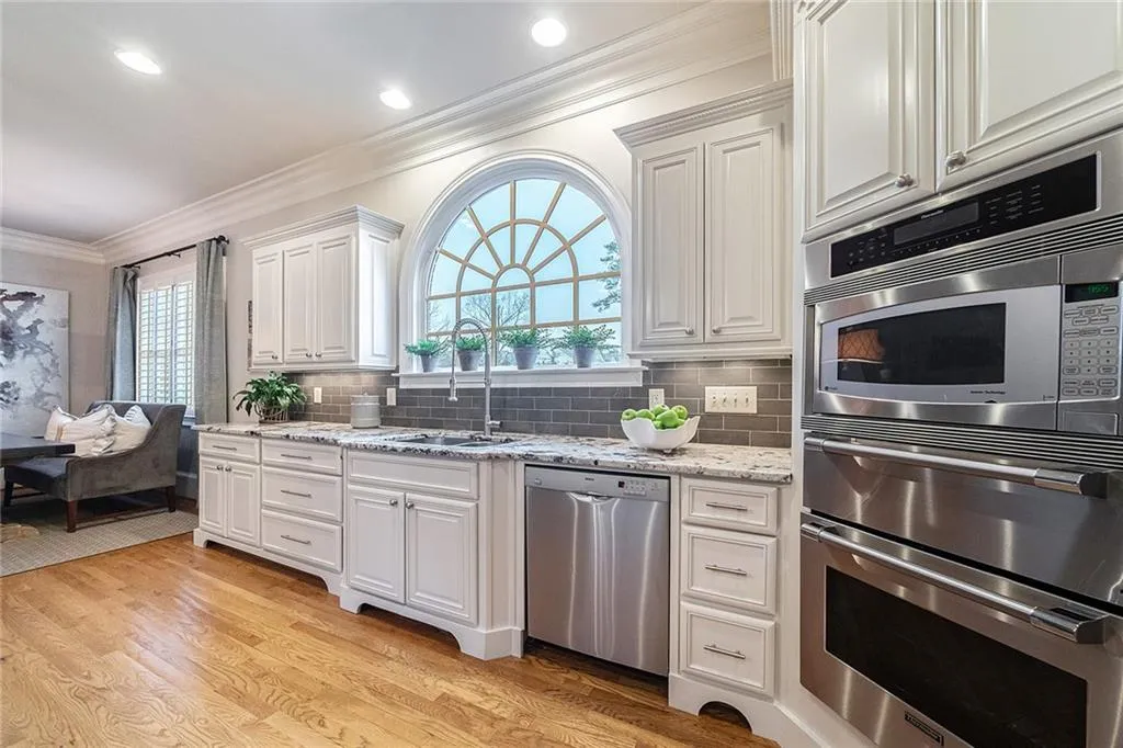 104 Silverwood Road, Sandy Springs, Georgia 30342, 5 Bedrooms Bedrooms, ,5 BathroomsBathrooms,Residential,Sold,104 Silverwood Road,6851948