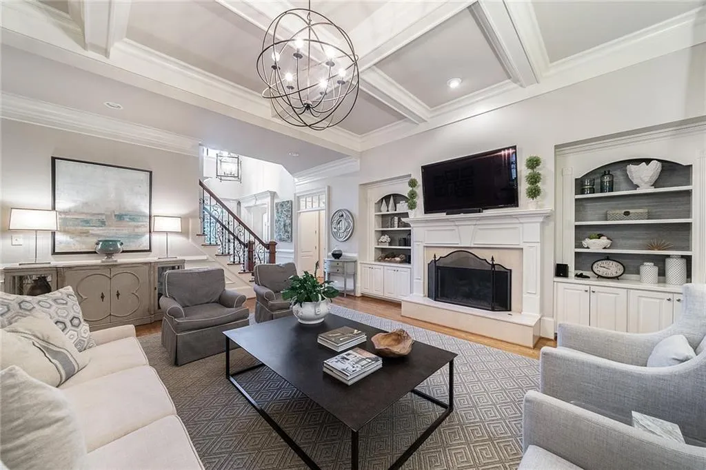 104 Silverwood Road, Sandy Springs, Georgia 30342, 5 Bedrooms Bedrooms, ,5 BathroomsBathrooms,Residential,Sold,104 Silverwood Road,6851948