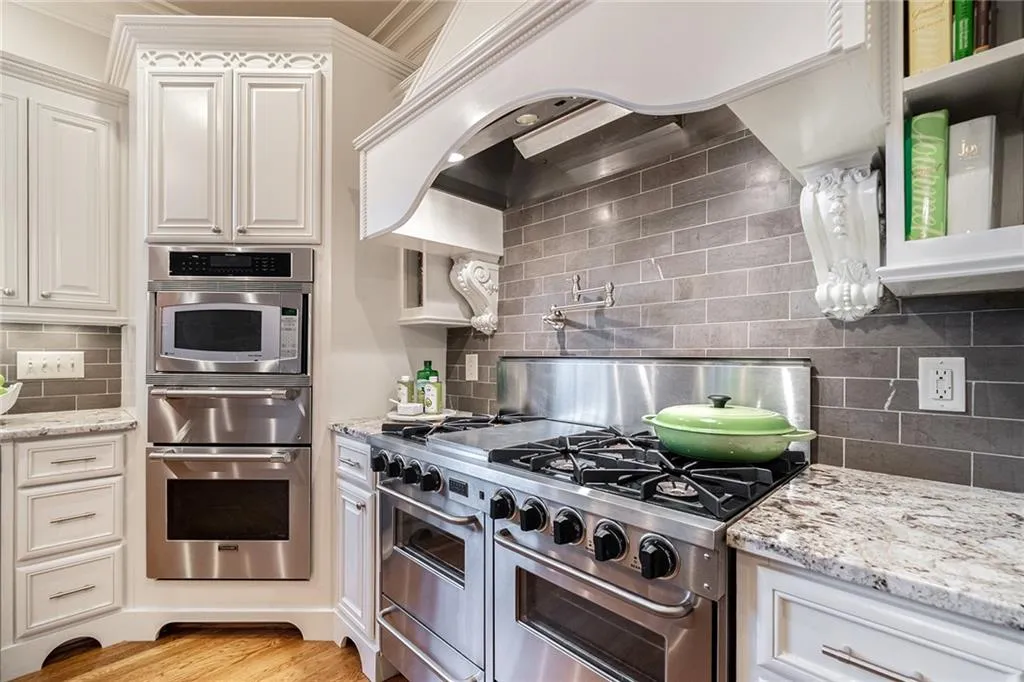 104 Silverwood Road, Sandy Springs, Georgia 30342, 5 Bedrooms Bedrooms, ,5 BathroomsBathrooms,Residential,Sold,104 Silverwood Road,6851948