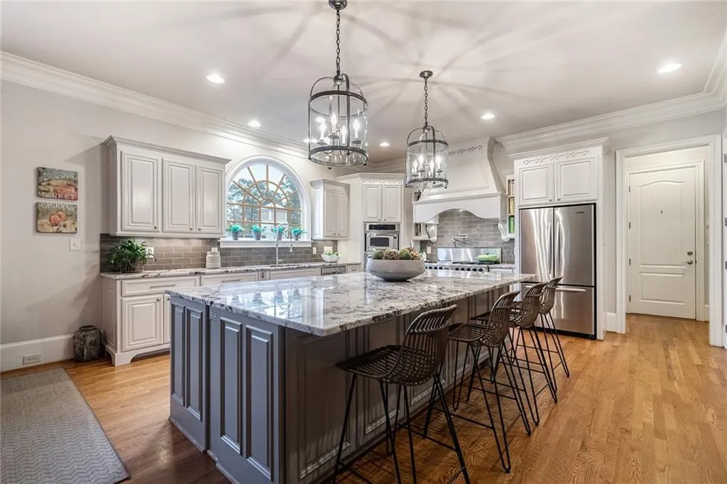 104 Silverwood Road, Sandy Springs, Georgia 30342, 5 Bedrooms Bedrooms, ,5 BathroomsBathrooms,Residential,Sold,104 Silverwood Road,6851948