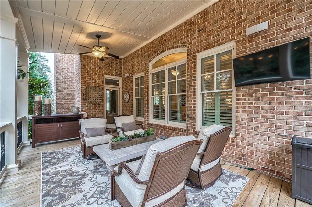 104 Silverwood Road, Sandy Springs, Georgia 30342, 5 Bedrooms Bedrooms, ,5 BathroomsBathrooms,Residential,Sold,104 Silverwood Road,6851948