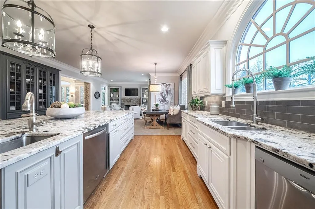 104 Silverwood Road, Sandy Springs, Georgia 30342, 5 Bedrooms Bedrooms, ,5 BathroomsBathrooms,Residential,Sold,104 Silverwood Road,6851948