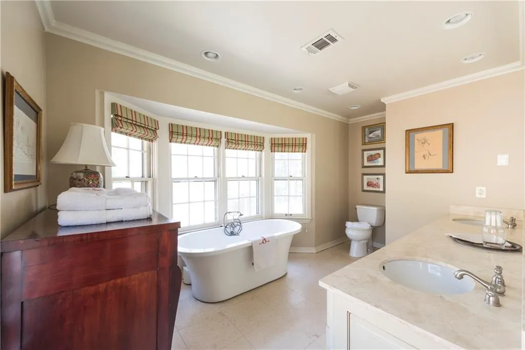 4810 Rebel Trail, Atlanta, Georgia 30327, 4 Bedrooms Bedrooms, ,3 BathroomsBathrooms,Residential,Sold,4810 Rebel Trail,5658896 4810 Rebel Trail, Atlanta, Georgia 30327, 4 Bedrooms Bedrooms, ,3 BathroomsBathrooms,Residential,Sold,4810 Rebel Trail,5658896