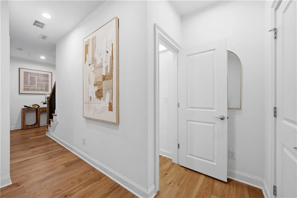 6832 Crescendo Court, Atlanta, Georgia 30328, 3 Bedrooms Bedrooms, ,4 BathroomsBathrooms,Residential,For Sale,6832 Crescendo Court,7739419