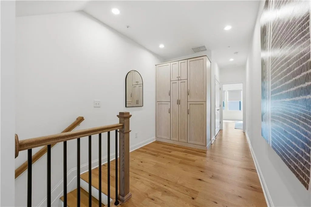 6832 Crescendo Court, Atlanta, Georgia 30328, 3 Bedrooms Bedrooms, ,4 BathroomsBathrooms,Residential,For Sale,6832 Crescendo Court,7739419