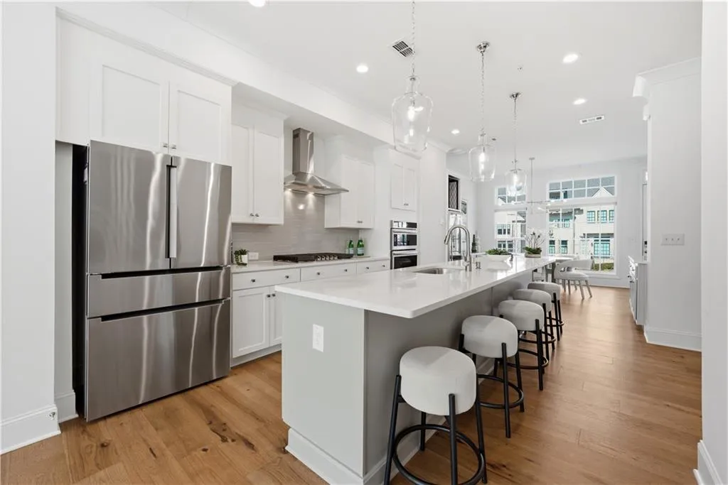 6832 Crescendo Court, Atlanta, Georgia 30328, 3 Bedrooms Bedrooms, ,4 BathroomsBathrooms,Residential,For Sale,6832 Crescendo Court,7739419