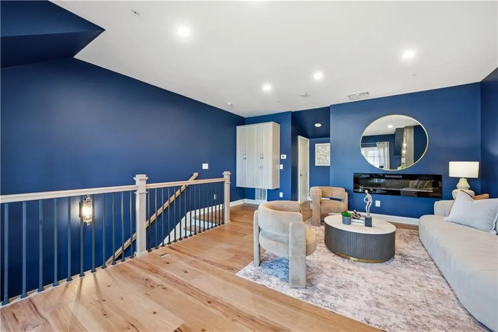 6832 Crescendo Court, Atlanta, Georgia 30328, 3 Bedrooms Bedrooms, ,4 BathroomsBathrooms,Residential,For Sale,6832 Crescendo Court,7739419