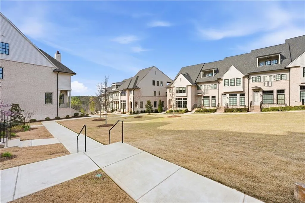 6832 Crescendo Court, Atlanta, Georgia 30328, 3 Bedrooms Bedrooms, ,4 BathroomsBathrooms,Residential,For Sale,6832 Crescendo Court,7739419