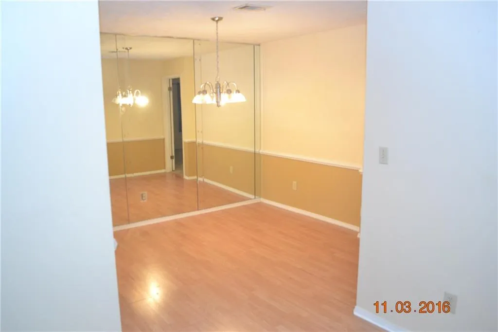 103 Natchez Trace, Sandy Springs, Georgia 30350, 2 Bedrooms Bedrooms, ,2 BathroomsBathrooms,Residential,Sold,103 Natchez Trace,5774228