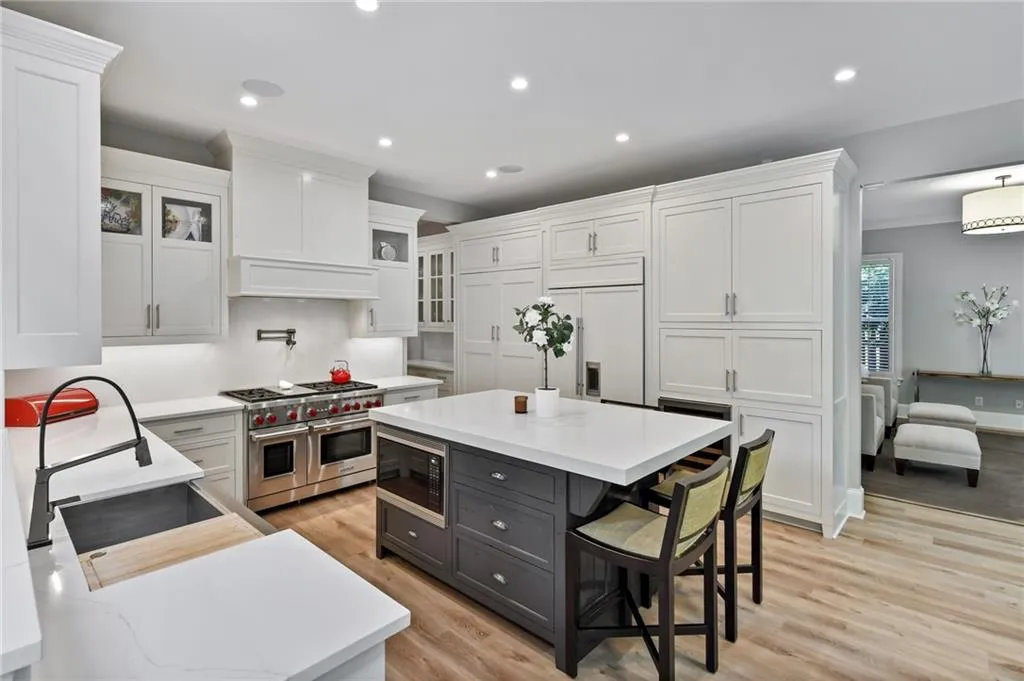 800 Lake Summit Drive, Atlanta, Georgia 30342, 5 Bedrooms Bedrooms, ,4 BathroomsBathrooms,Residential,Sold,800 Lake Summit Drive,6885108 800 Lake Summit Drive, Atlanta, Georgia 30342, 5 Bedrooms Bedrooms, ,4 BathroomsBathrooms,Residential,Sold,800 Lake Summit Drive,6885108